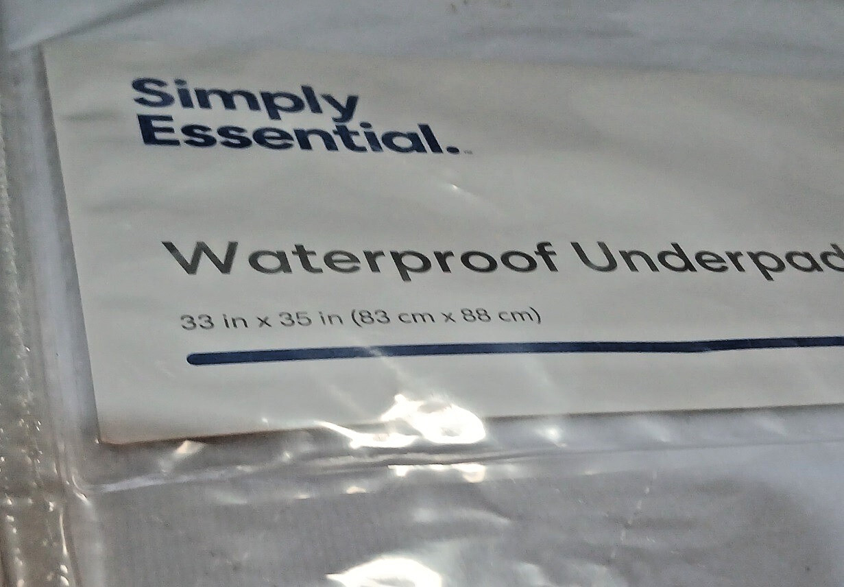 Simply Essential Waterproof Underpaid Washable Chuck 33” x 35” Incontinence Aide