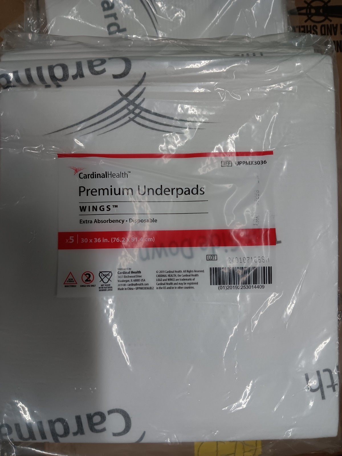 Cardinal Health Premium Underpads Wings 30″ x 36″ PK of 15 extra absorbency